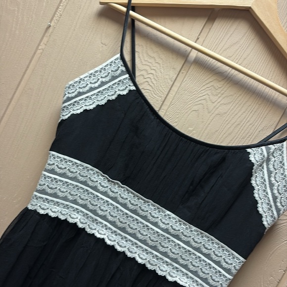 Maggy London Silk Dress - Picture 5 of 11